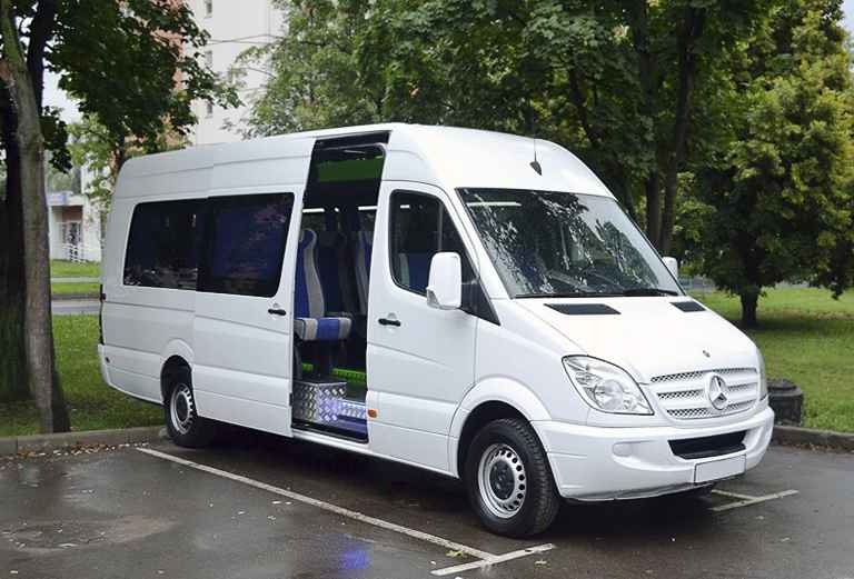 Туристические перевозки микроавтобусами из Череповца в Москву
