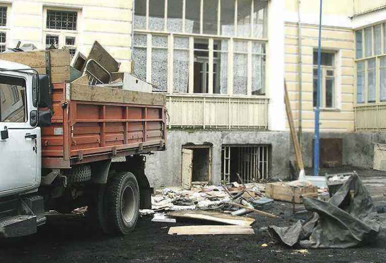 Вывоз бытового мусора недорого по Донецку
