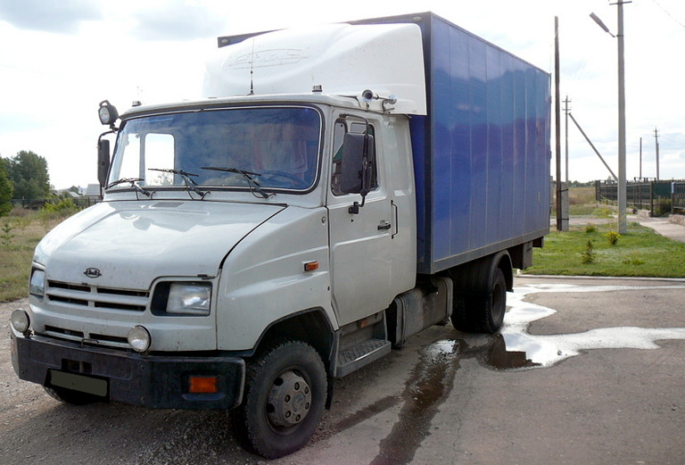 Заказ авто для доставки мебели : Коробки и личные вещи из Краснодара в Нальчика